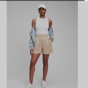 NWT Gap pleated shorts.  Size 12 petite